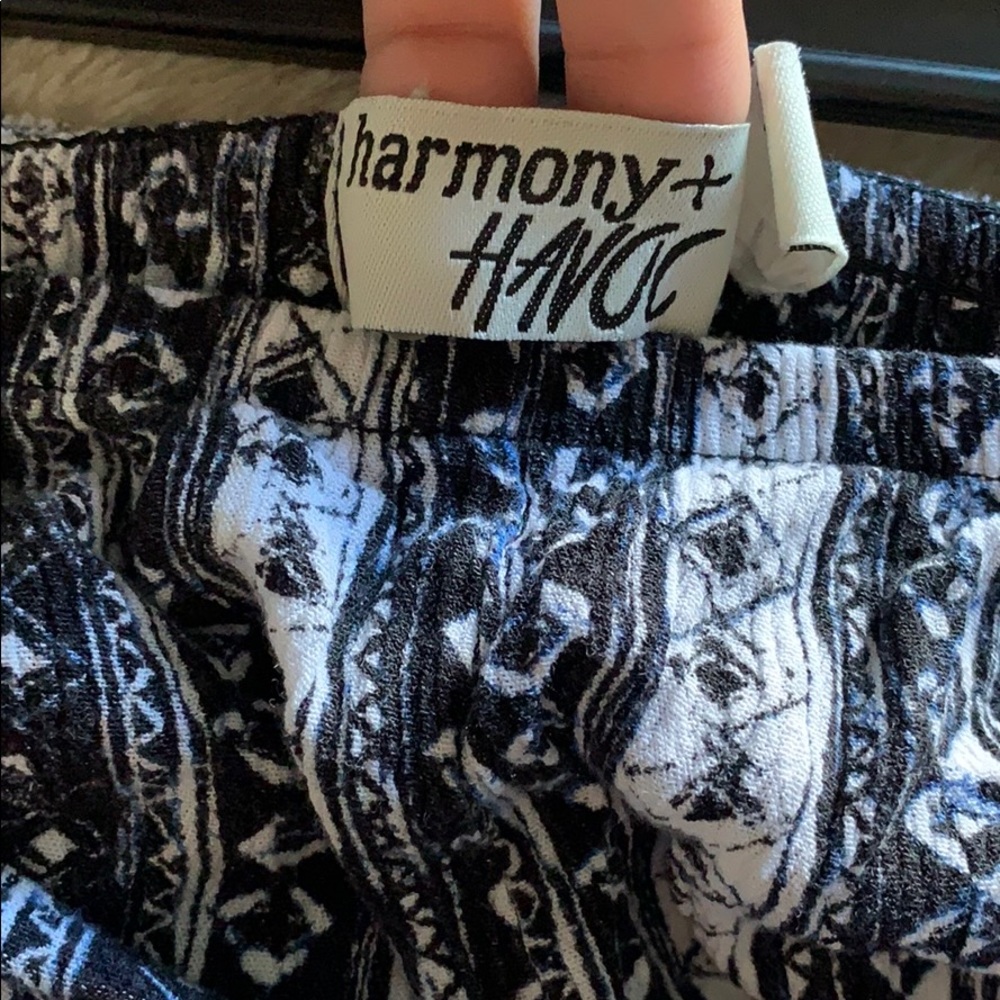 Flowy shorts - Picture 2 of 2